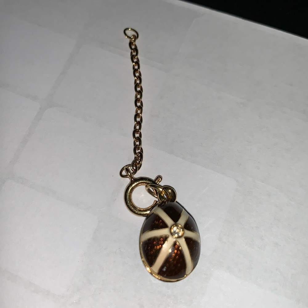 Vintage Joan Rivers charm